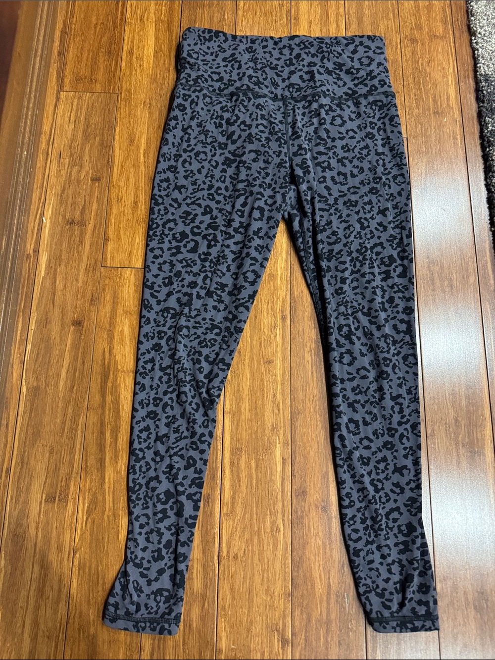 Athleta Black and Charcoal Leopard Print High-Rise Leggings - Picture 1 of 4